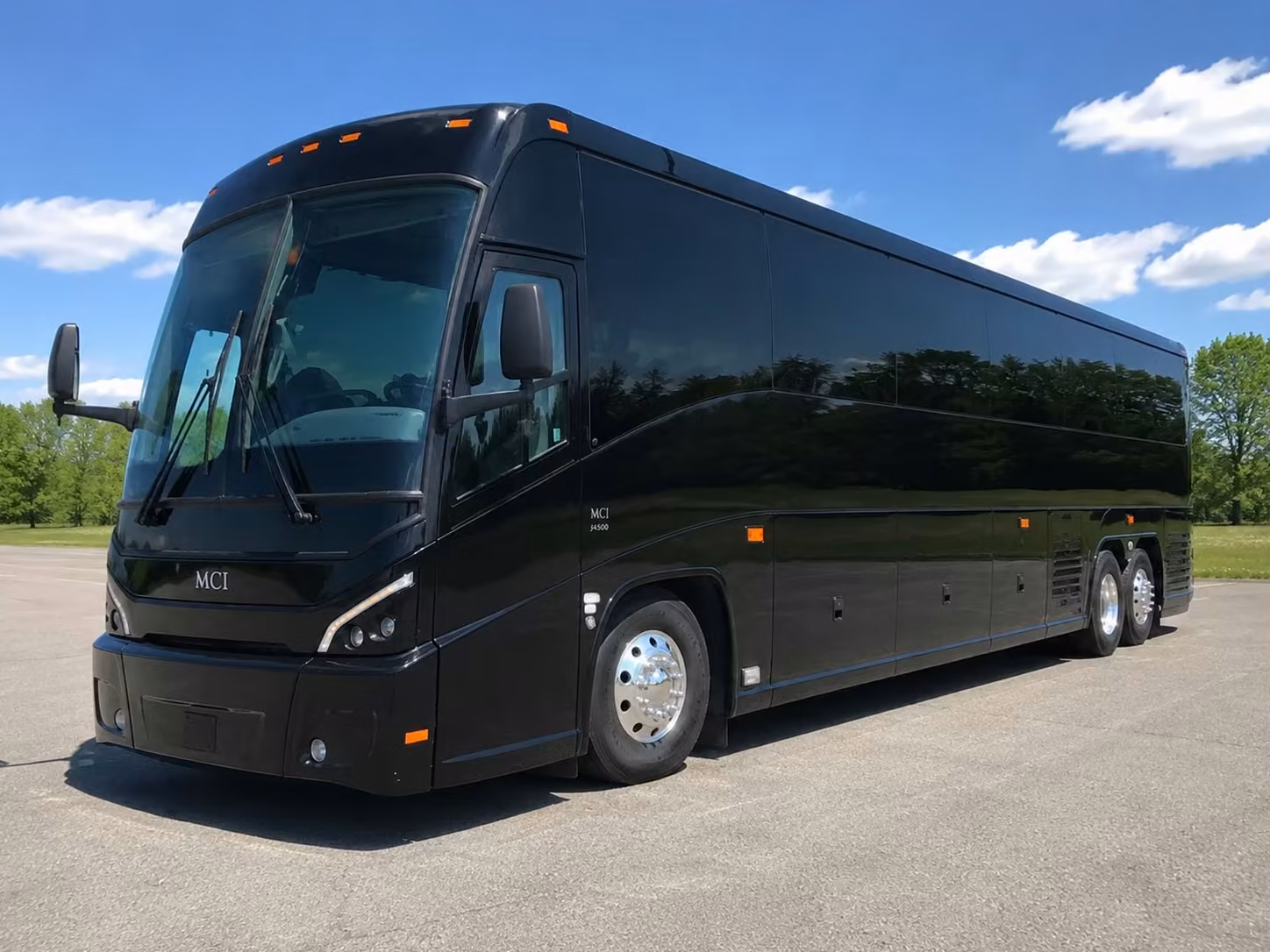 airport transfer shuttles between round rock and austin bergstrom international airport